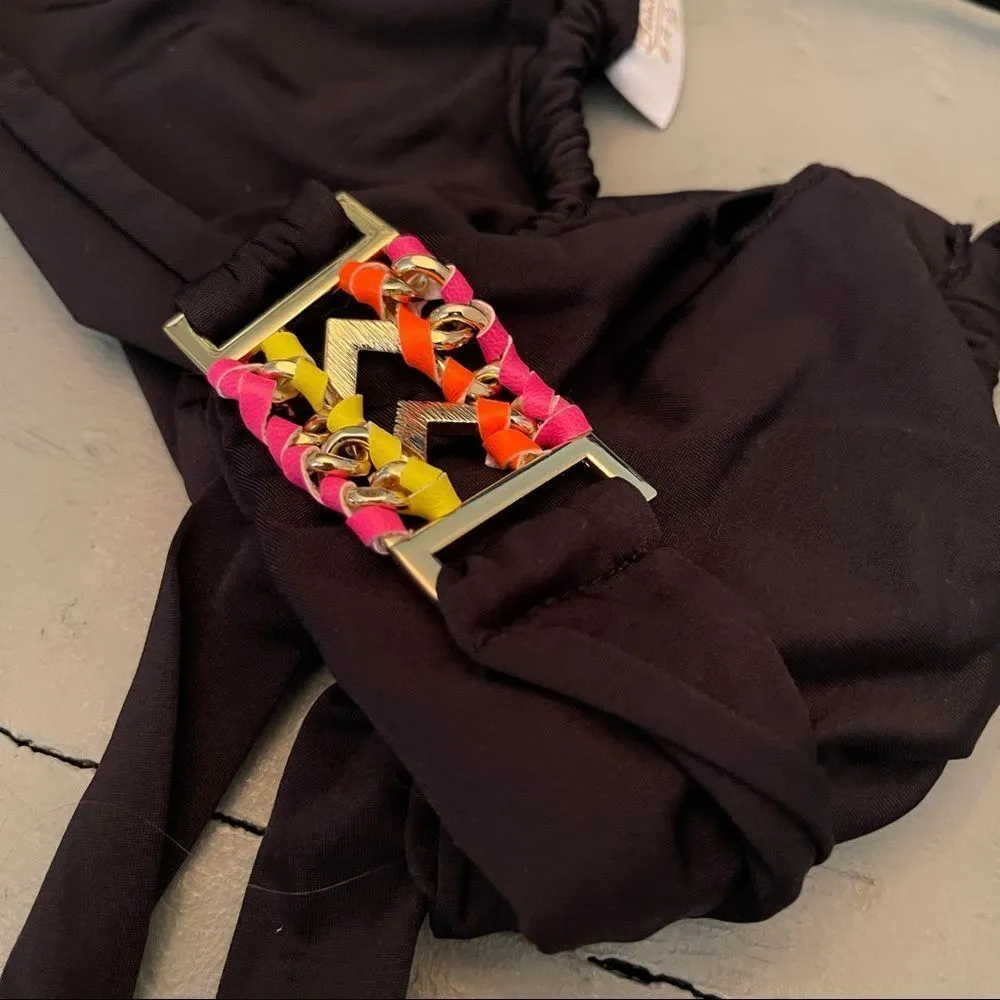 Beach Bunny Belize Beauty Bikini‎ Top Black nwt - Image 2