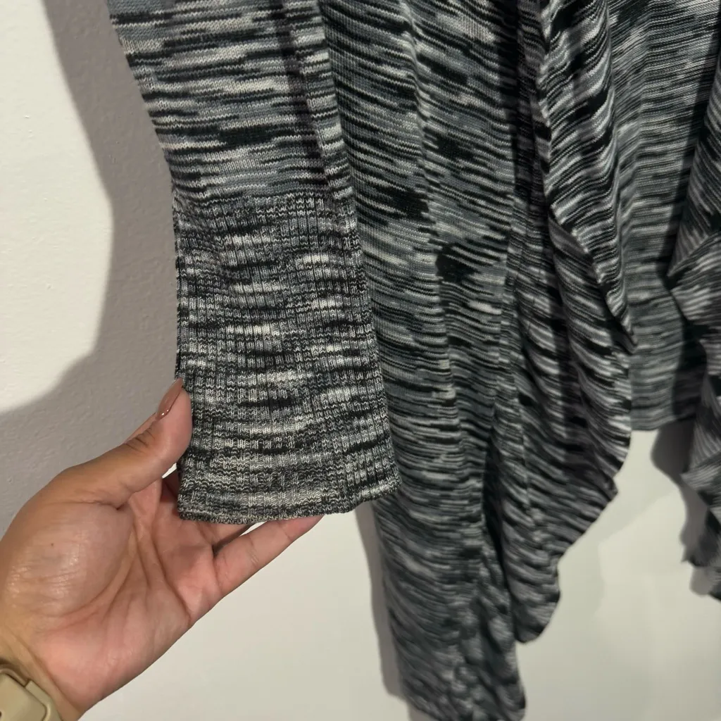 Democracy Open Front Asymmetrical Long Knit‎ Cardigan Black/Gray Size Medium - Image 2