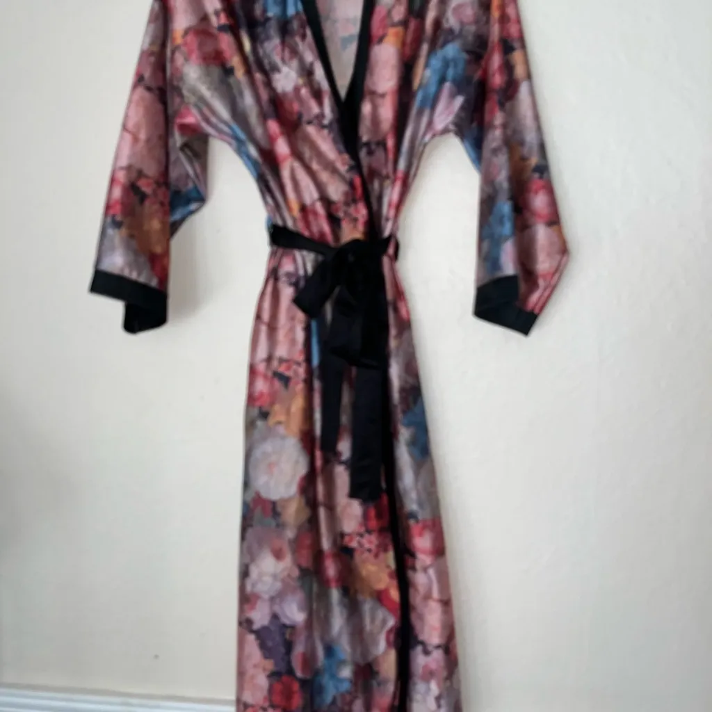 Vintage Floral Satin Kimono Robe Pink Size undefined - Image 8