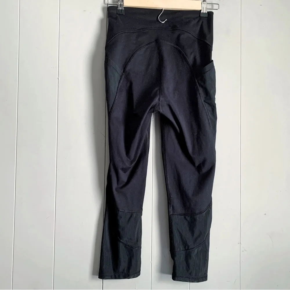 ALL IN MOTION High Waisted Mesh Cropped Ankle Leggings Size SMALL - Image 2