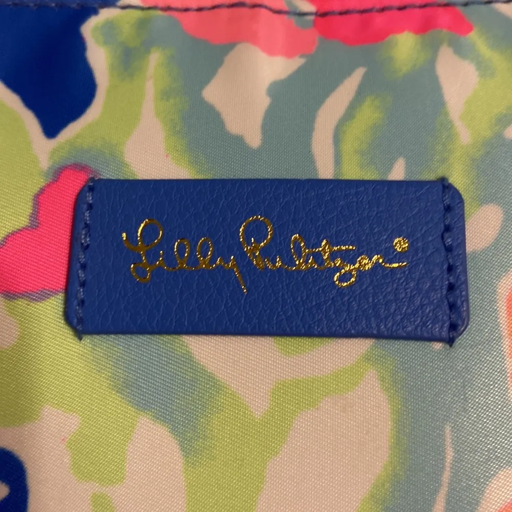 Lilly Pulitzer Getaway Packable Tote pink /lilac 
BNWOT see photos - Image 2