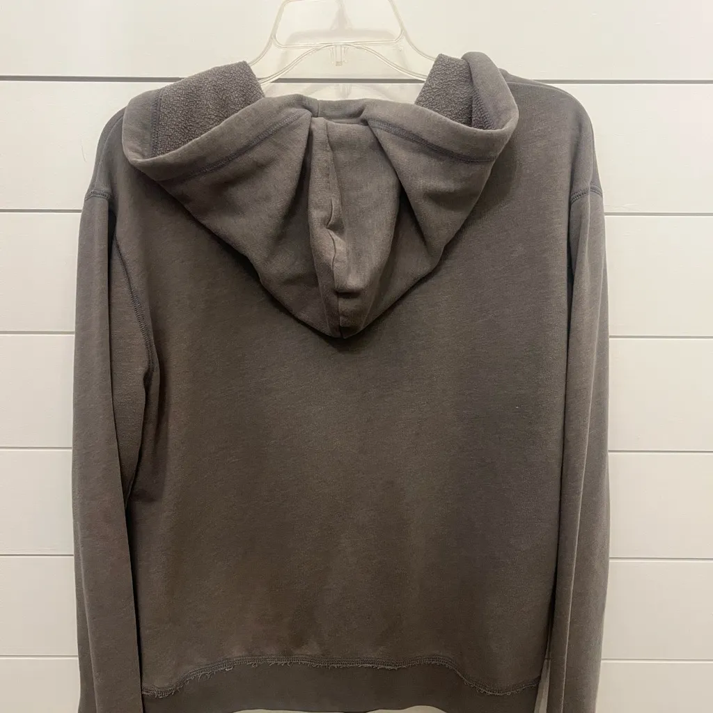 Aeropostale‎ hoodie
Grey size Large - Image 6