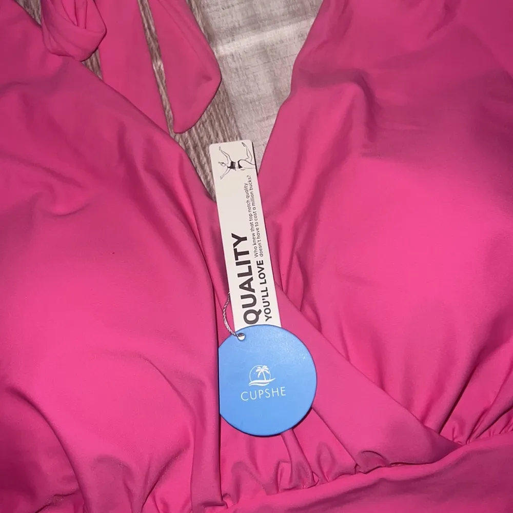 CUPSHE Plus Swimsuit One Plunge Piece Swimwear Halter V Neck Back Tie Belted - Image 3