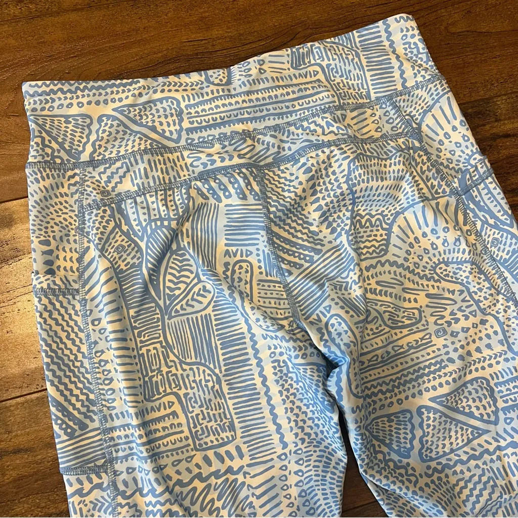 AVID Sportswear Women’s Fishing Performance Leggings Size Large NWOT Blue - Image 8