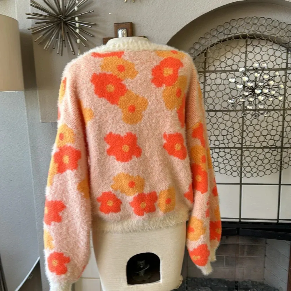 willow root cardigan and tank top set size medium orange daisys NWOT - Image 8