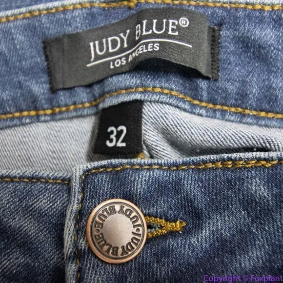 NEW‎ Judy Blue relaxed fit mid rise jean in dark blue, 32 - Image 9