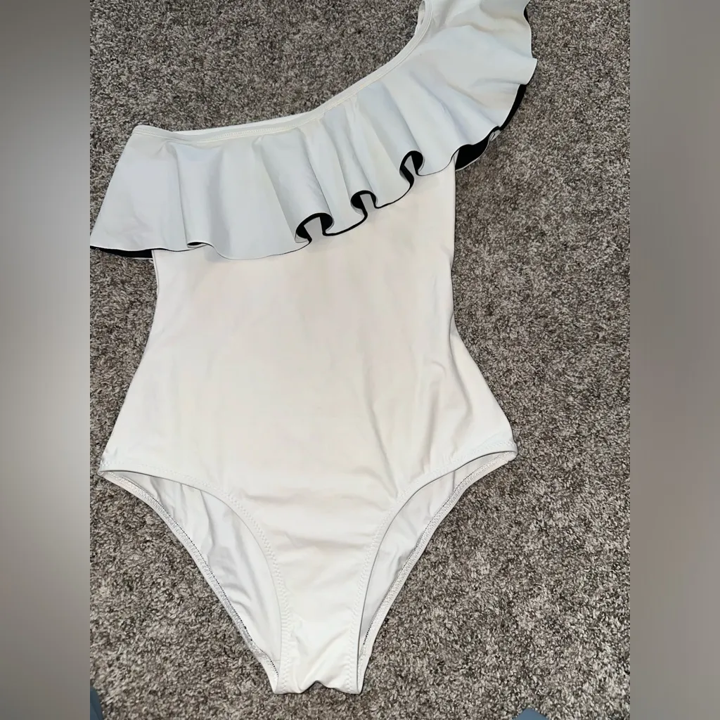 Mouille White Black Flounce One Shoulder One‎ Piece Swimsuit NWOT Size US 10 - Image 2