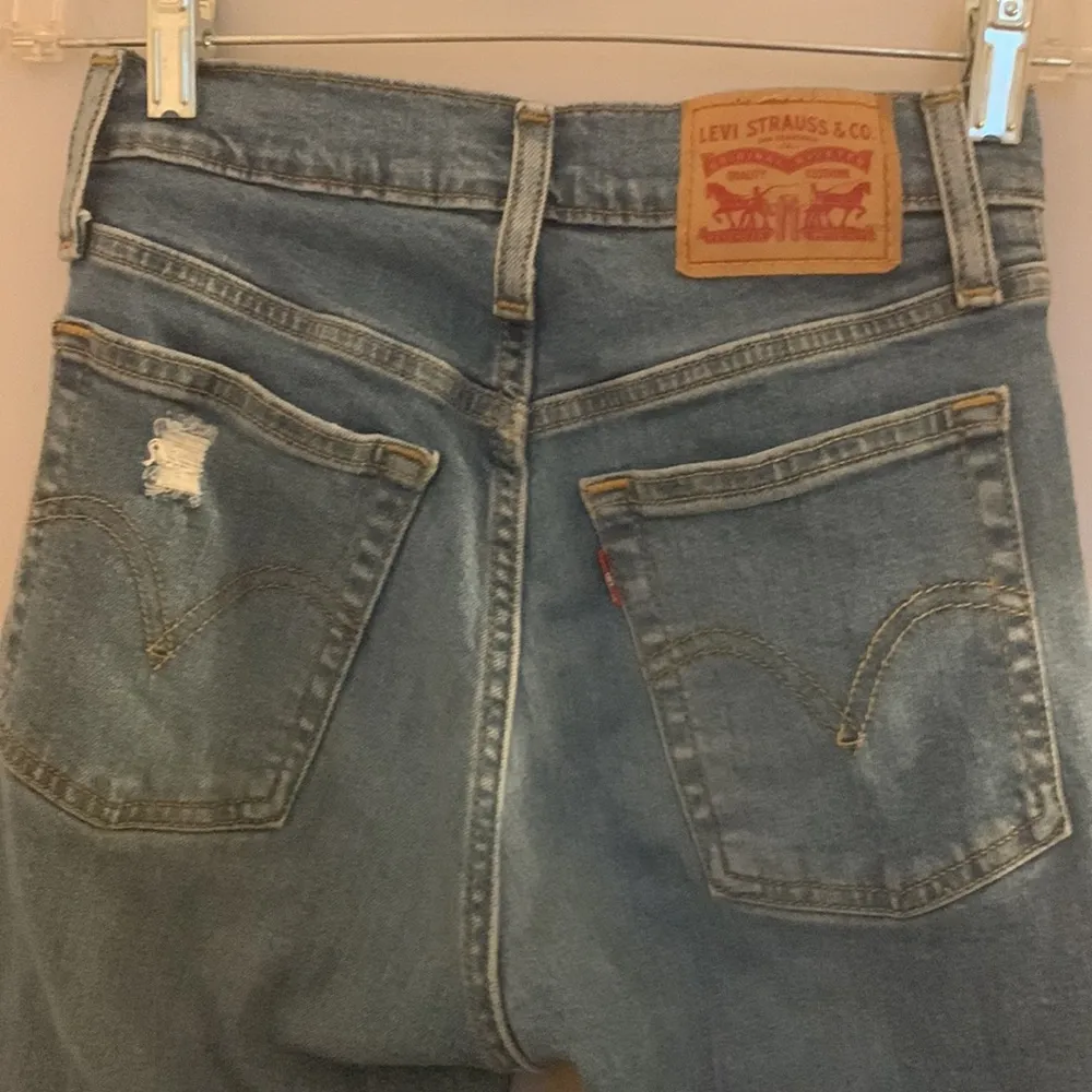 Jeans Wedgie Skinny Distressed Ripped High Waisted 24 - Image 6