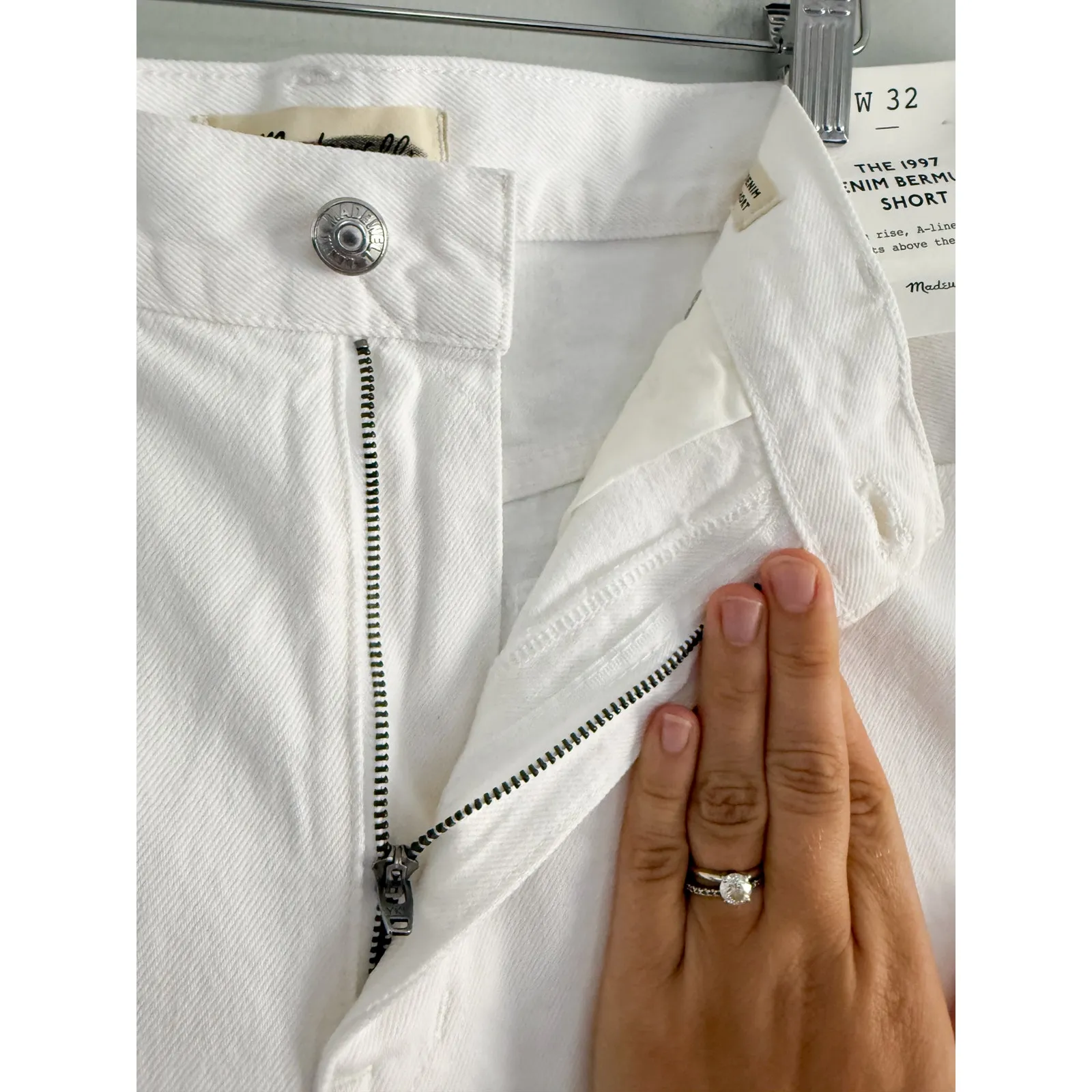 Madewell | NWT The 1997 Denim Bermuda Short in Pure White | Sz 32 - Image 4