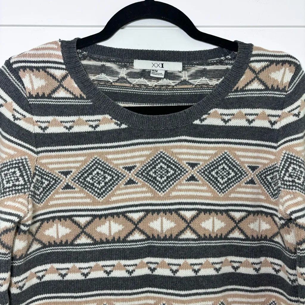 XXI‎ Forever 21 Vintage Aztec Pullover sweater Size M - Image 2