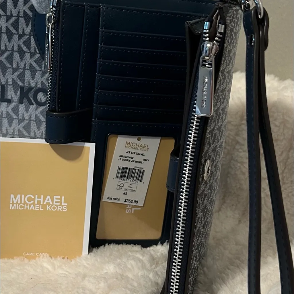 NWT..Michael Kors Mirella Small Ombre’
Signature Logo Crossbody Bag & Wallet - Image 11