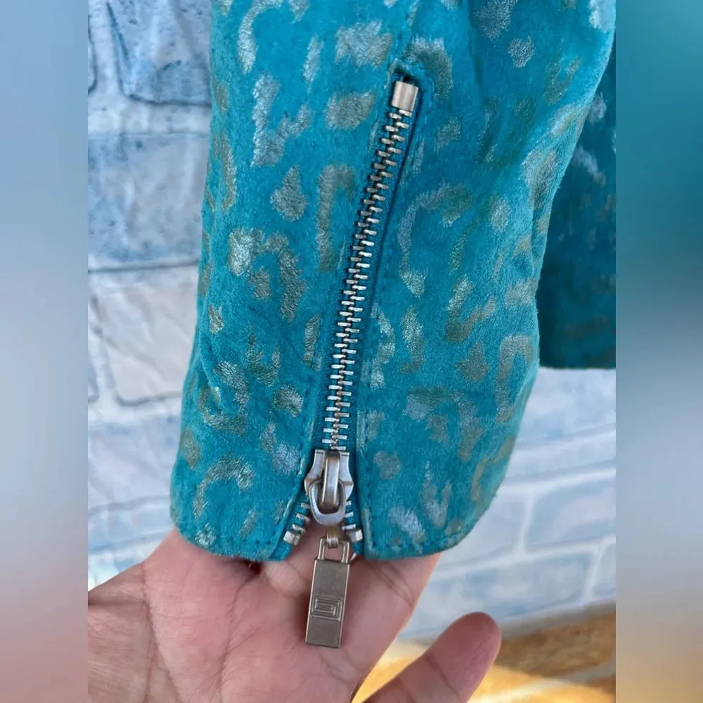 Pamela McCoy Turquoise Cheetah Leopard Print 100% Leather Full Zip Jacket medium Green - Image 5