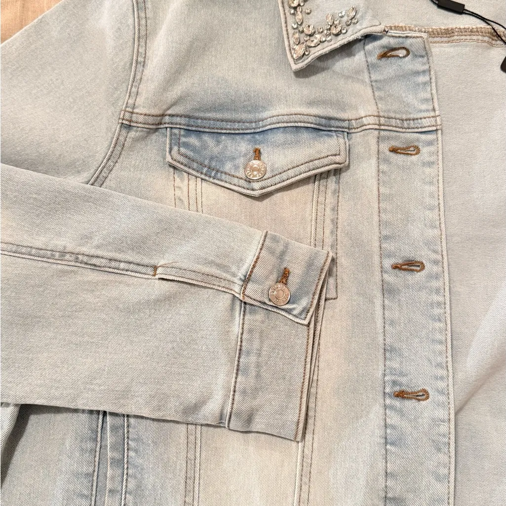 Express Denim Jacket in Light Blue | Size XL - Image 9