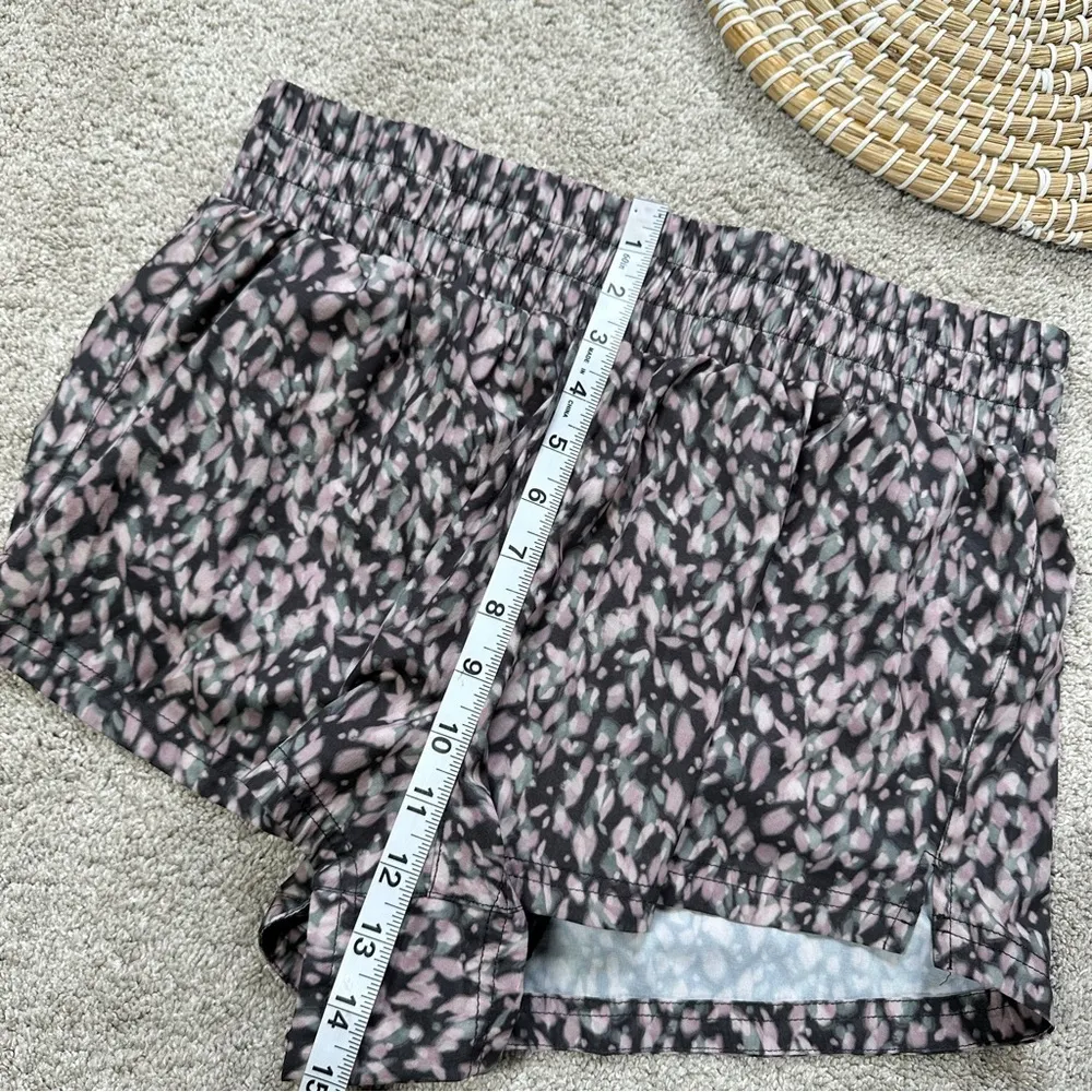 Varley Women’s Kallin Running Shorts Built in Brief In Dark Motion Petal Size M - Image 17