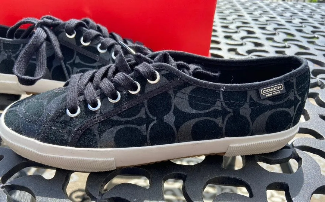 NEW IN BOX  SUEDE SNEAKERS - Image 3