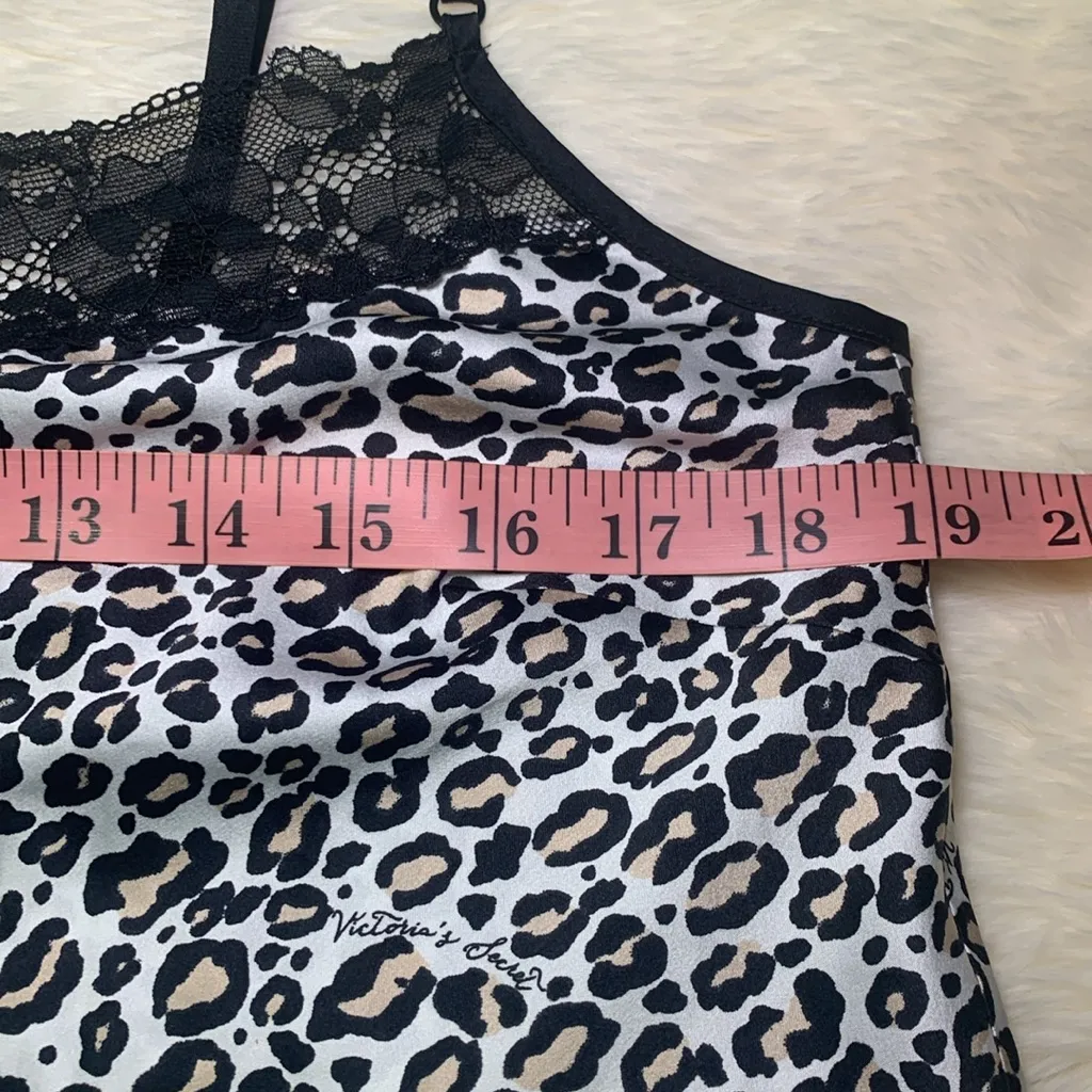 Victoria's Secret Leopard
Print‎ Silky Satin Cami Tank Top Size L - Image 10