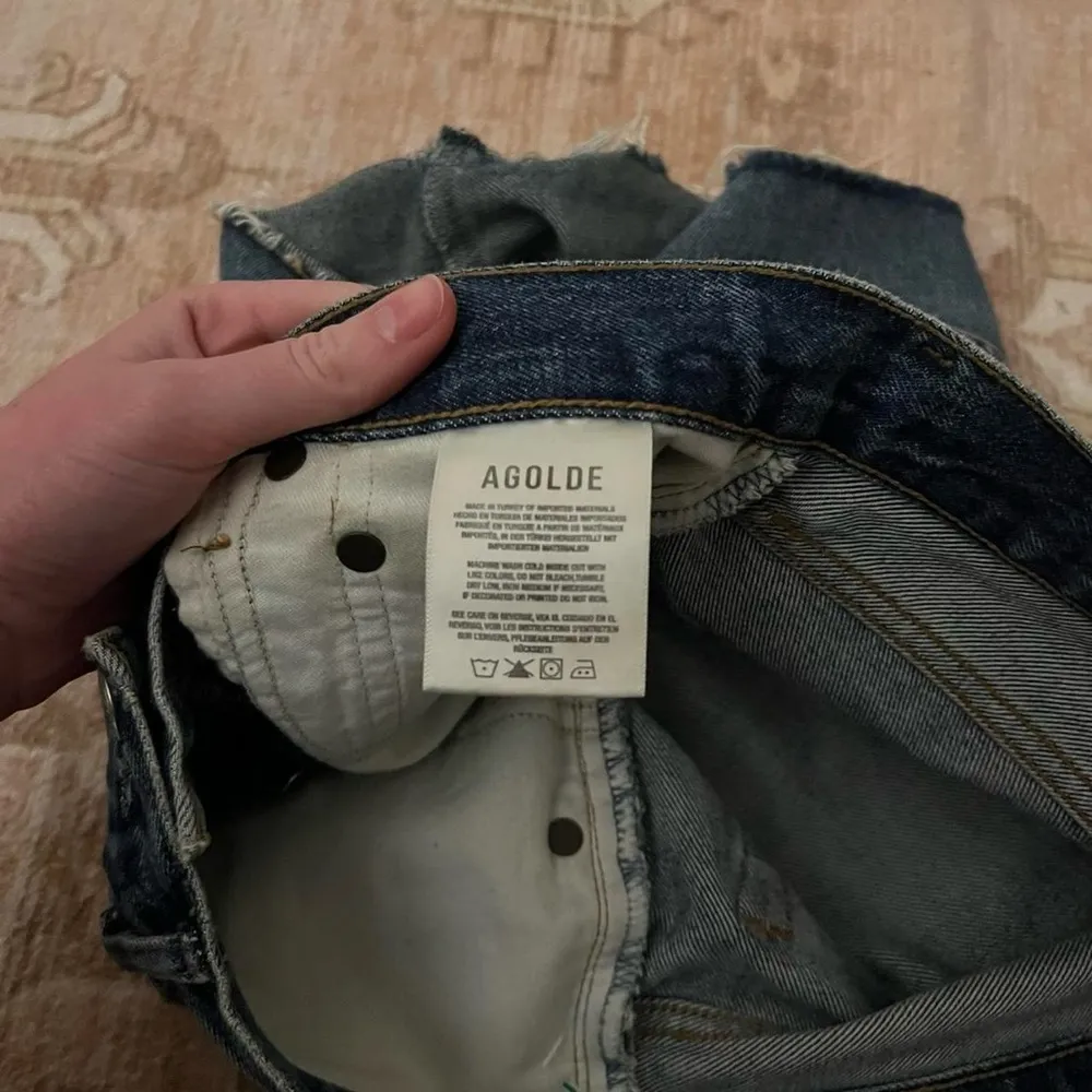 AGOLDE Parker Denim Shorts Cut-Off - Image 6