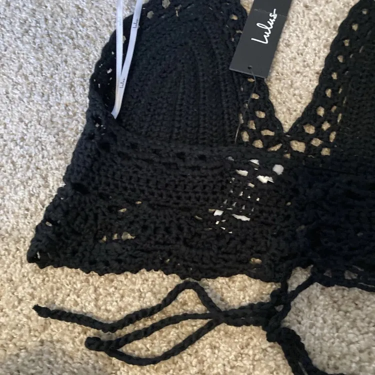 Lulu's Black Crochet Halter Tank Top Size M - Image 6