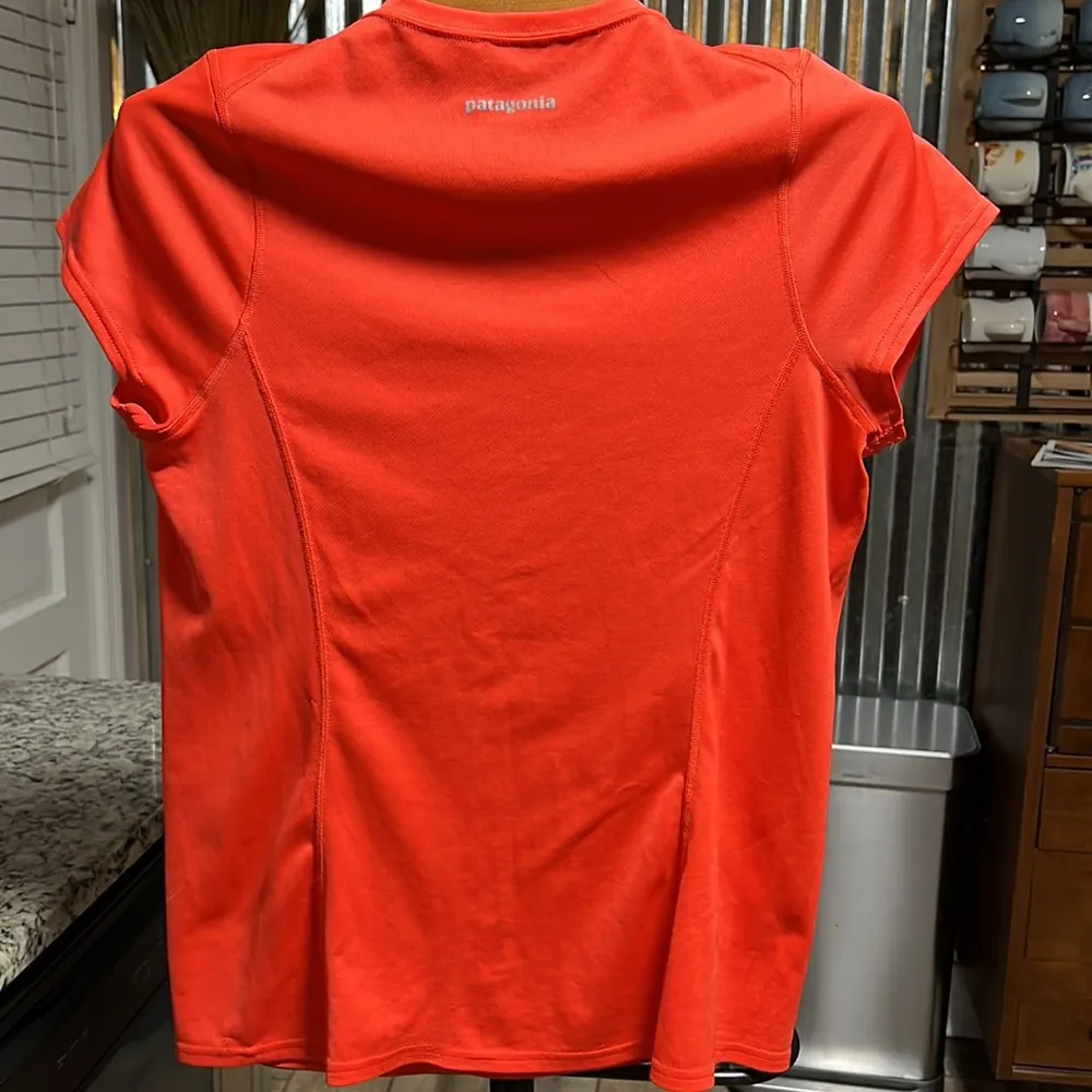 Patagonia women’s capilene short sleeve dry wicking shirt hiking camping - Image 6