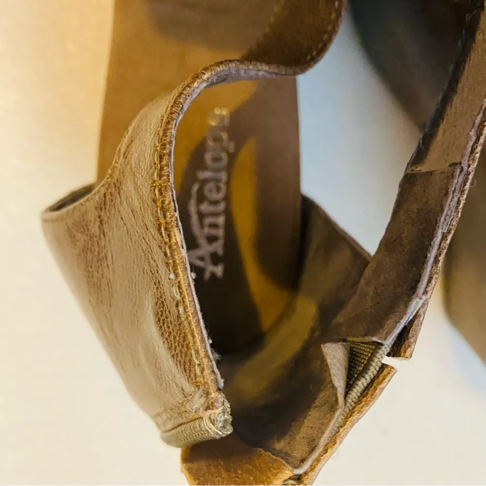 gray size 9 shoes zipper in back - Image 8