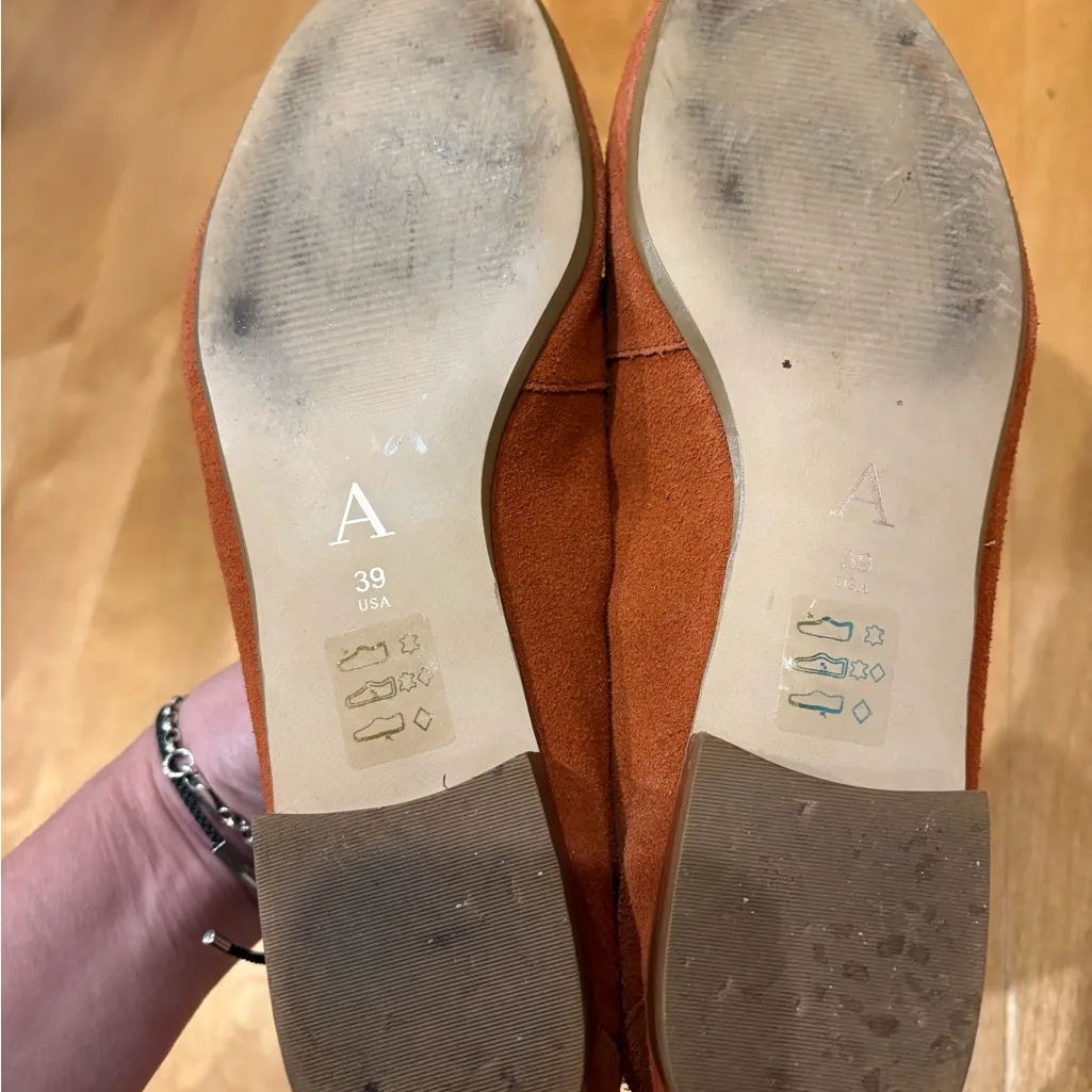 Anthropologie suede loafers shoes 39 8 orange brown - Image 6