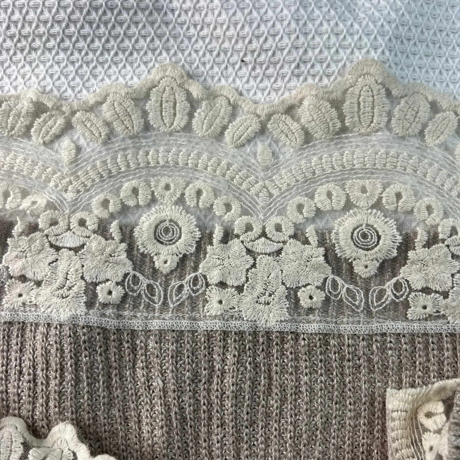 Loft Beige Knit Sweater with Lace Trim Women's Size Small Long Sleeve Top Basix - Image 3