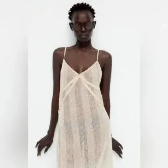 Zara Crochet Cream Lace Dress - Image 3