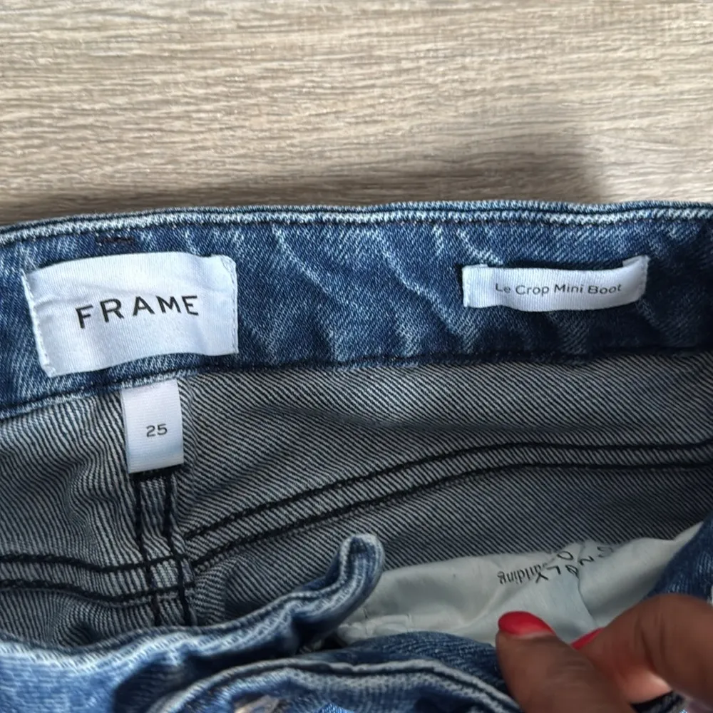 Frame Denim Le Crop Mini Boot Jeans  Huntdale LCMBRA118 Flare Leg Raw Hem - Image 7