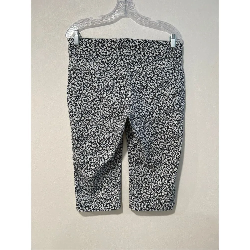 Christopher & Banks Signature Slimming Petite Capris Size 10P Black White Floral - Image 2