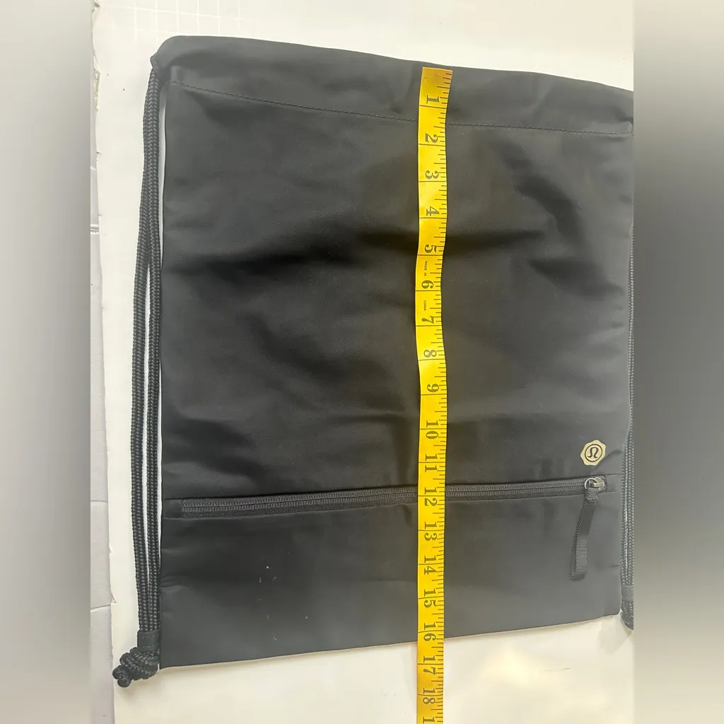 lululemon Seawheeze Black nylon Drawstring back pack Gym Bag - Image 8