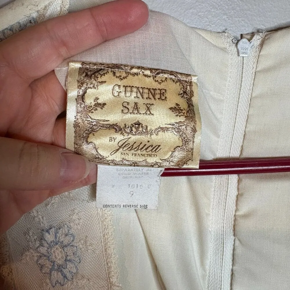 Gunne Sax 1970's vintage white lacy tiered maxi dress - Image 4