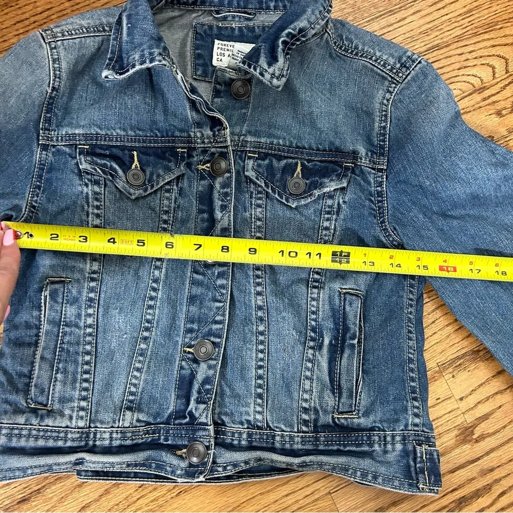 Forever 21 | Cropped Denim Trucker Jacket - Image 10