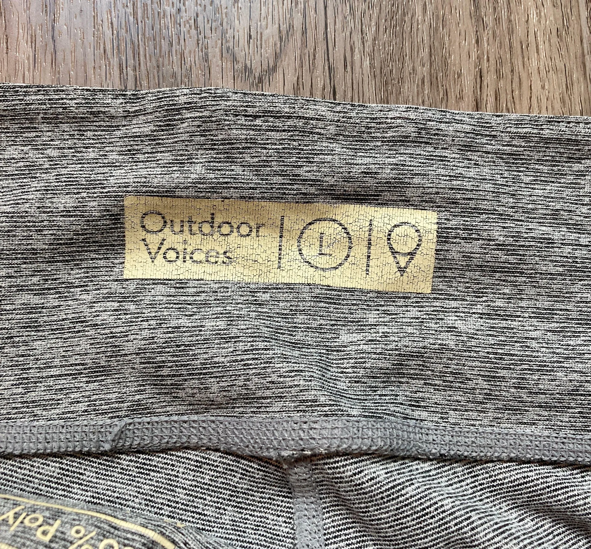 Outdoor Voices 7/8 Dipped Warmup Leggings Size L - Image 5
