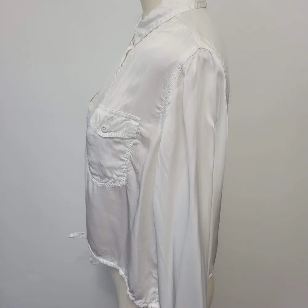 Urban Outfitters white satin cropped utility button down size medium - Image 2