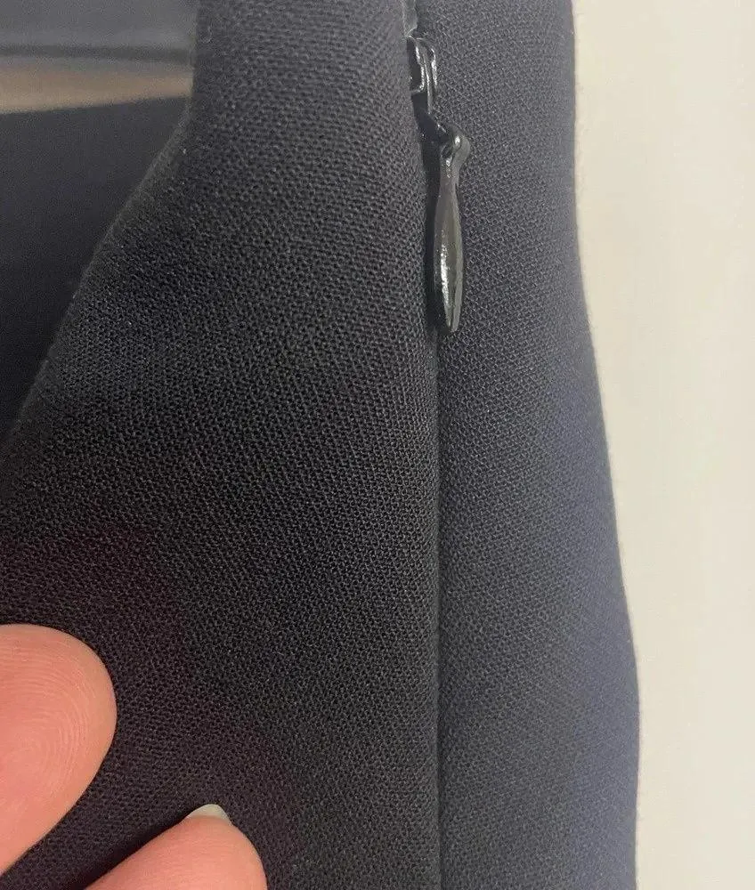 black lined shirt size 14 - Image 2