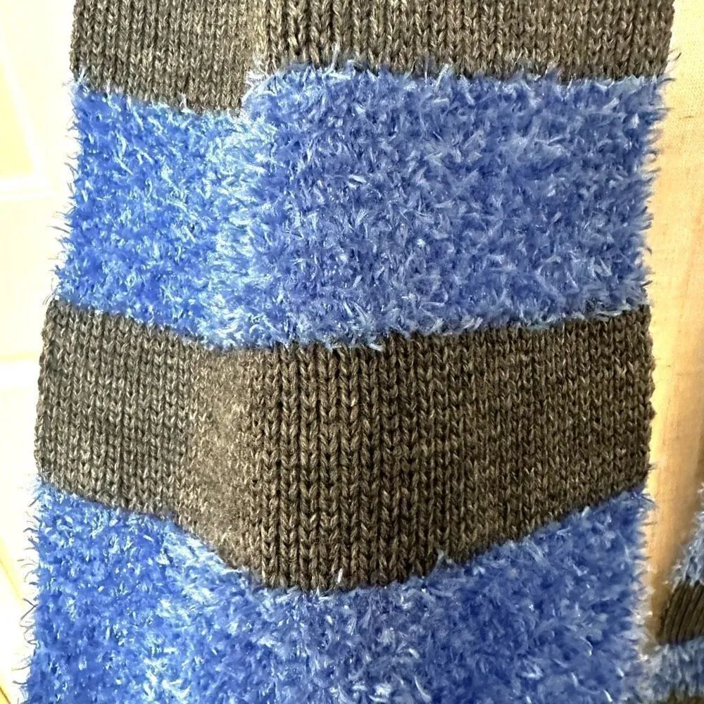 Talbots striped scarf with Pom poms - Image 3