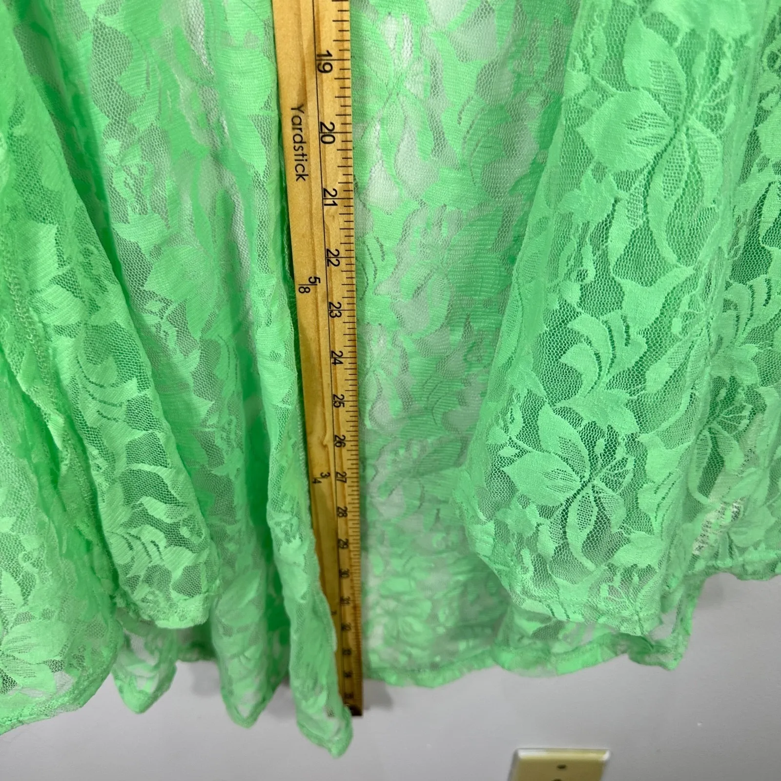 LuLaRoe Lindsay Kimono M Green Lace Sheer Boho Cottagecore Fairycore Layering - Image 5