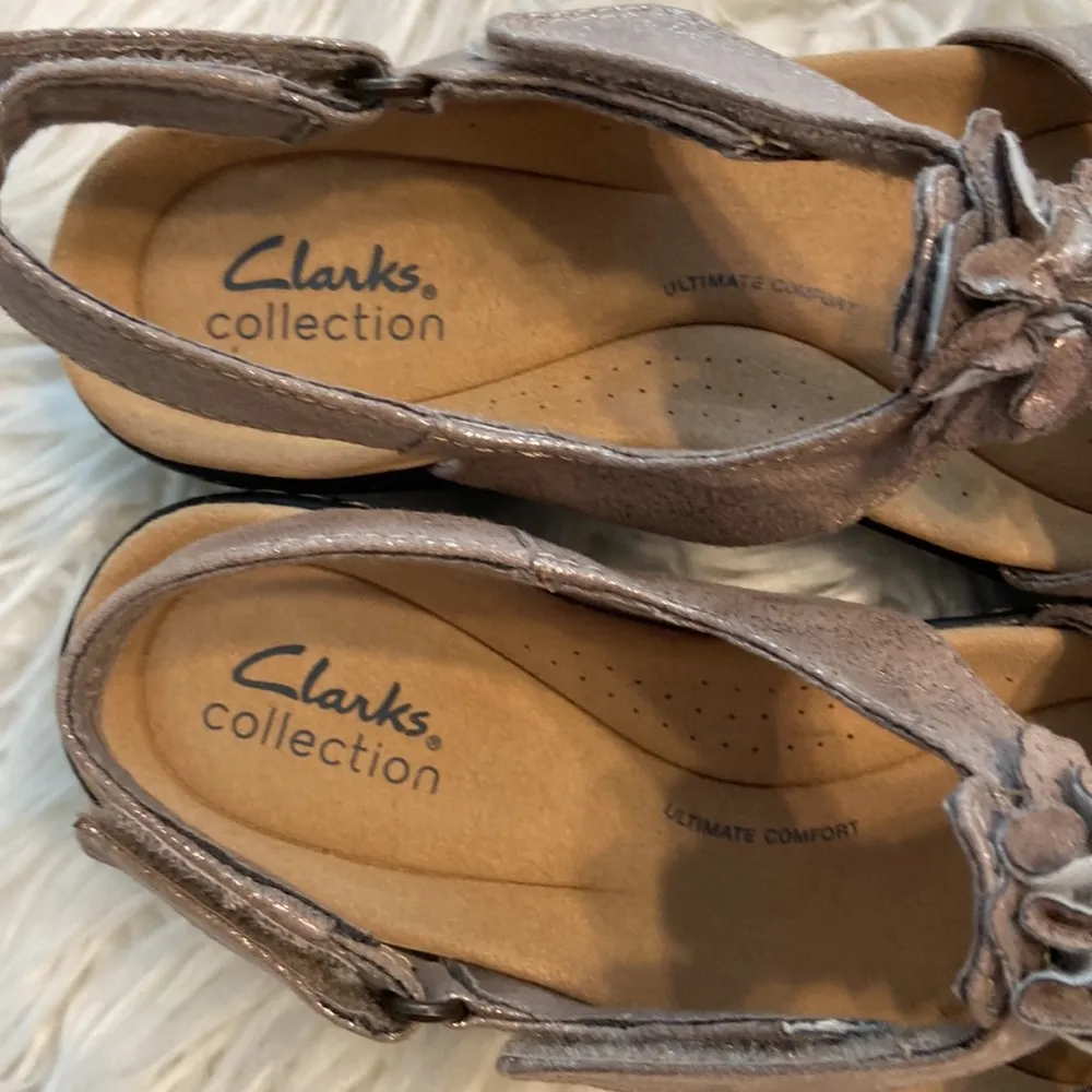 Clark Collection Women's Sandals Silver/Bronze color size 8 brand new - Image 6