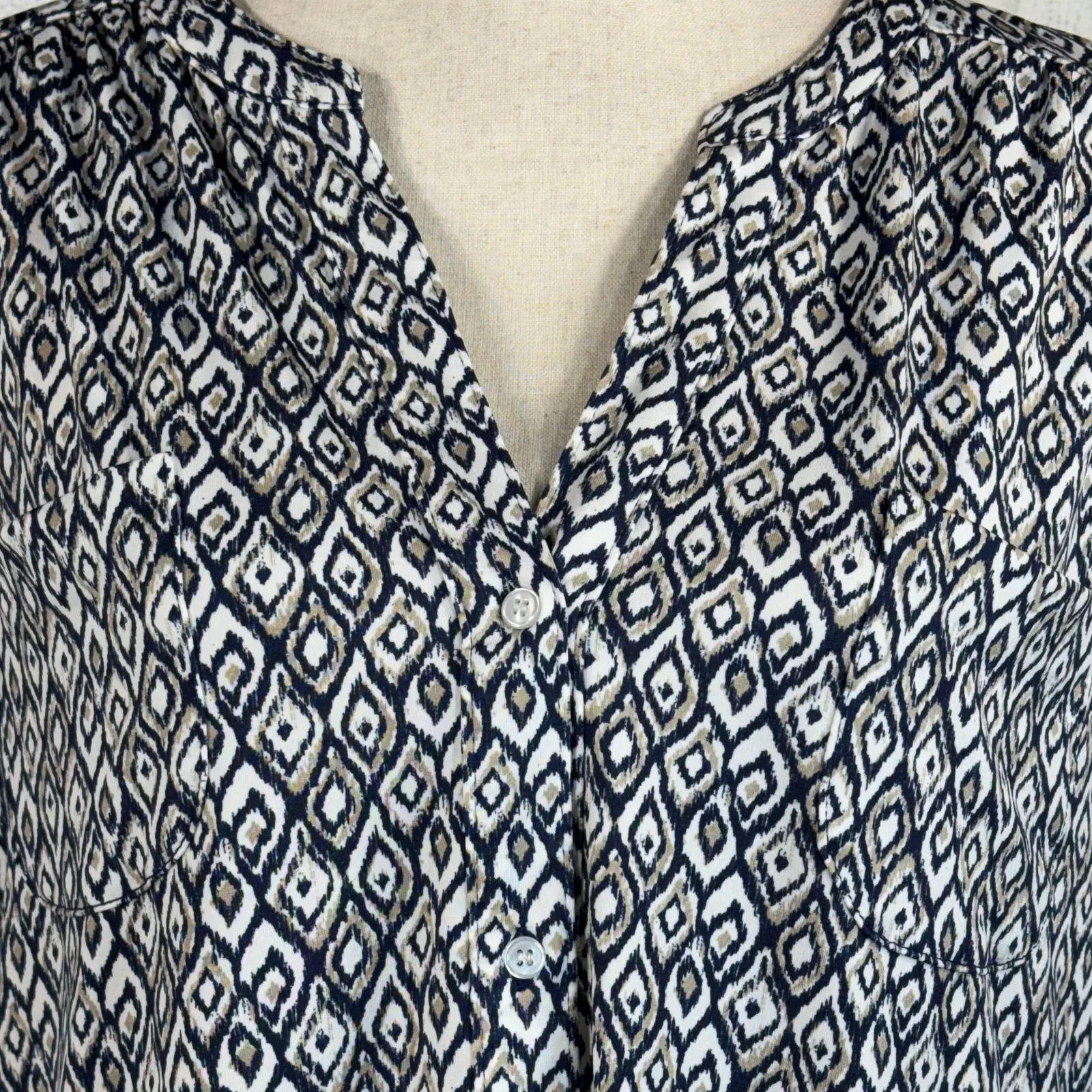 Roz & Ali Large Top Geometric Button-Up Stretch Long Roll-Tab Sleeves V-Neck - Image 3