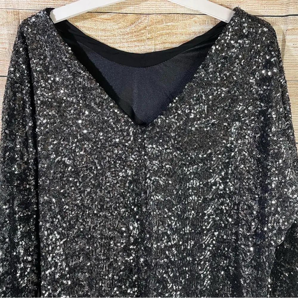 sequin special edition blouse women Size Medium - Image 7