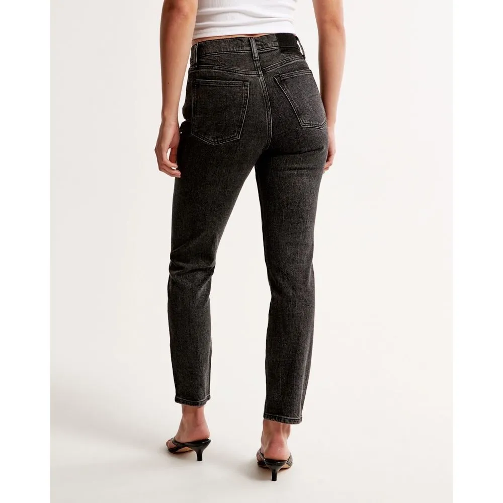 ✨Abercrombie & Fitch High Rise Mom Black Sz 26/2 Jeans✨ - Image 5