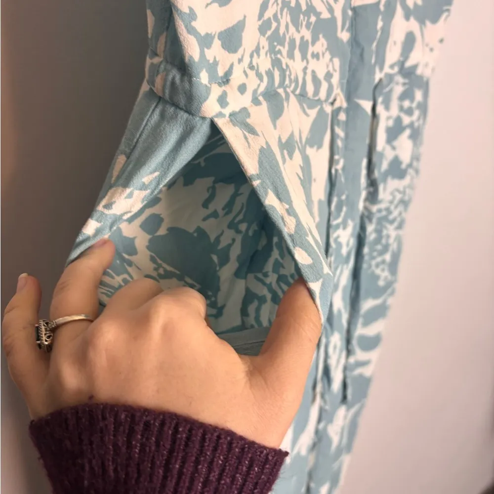 Gap Women’s Tie Waist Blue White Floral Boho Spaghetti Strap Summer Jumpsuit - Image 5