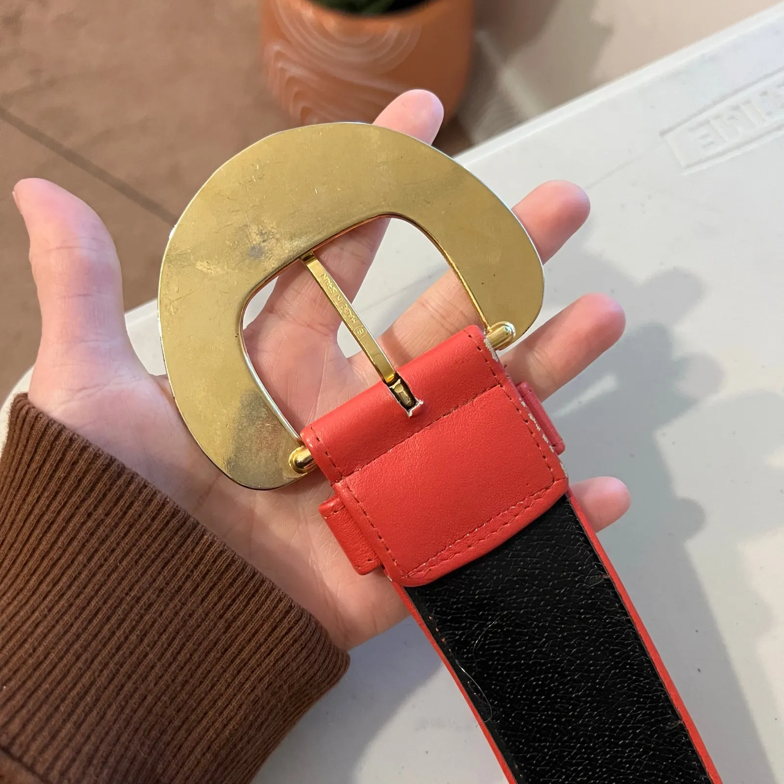 Carlisle Vintage Red Genuine Leather Gold Studded Chunky Buckle Belt Size XS/S - Image 4