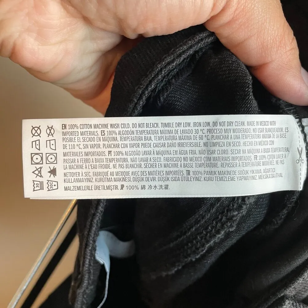 Forever 21  High Rise Black Shorts Studded Size 26 Missing 1 stud - Image 6