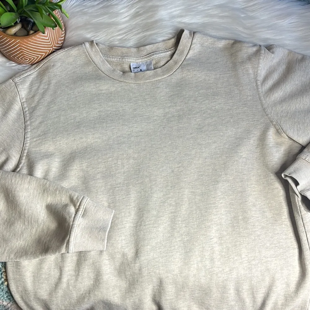 onia unisex • garment dyed French terry crewneck sweatshirt - Image 80