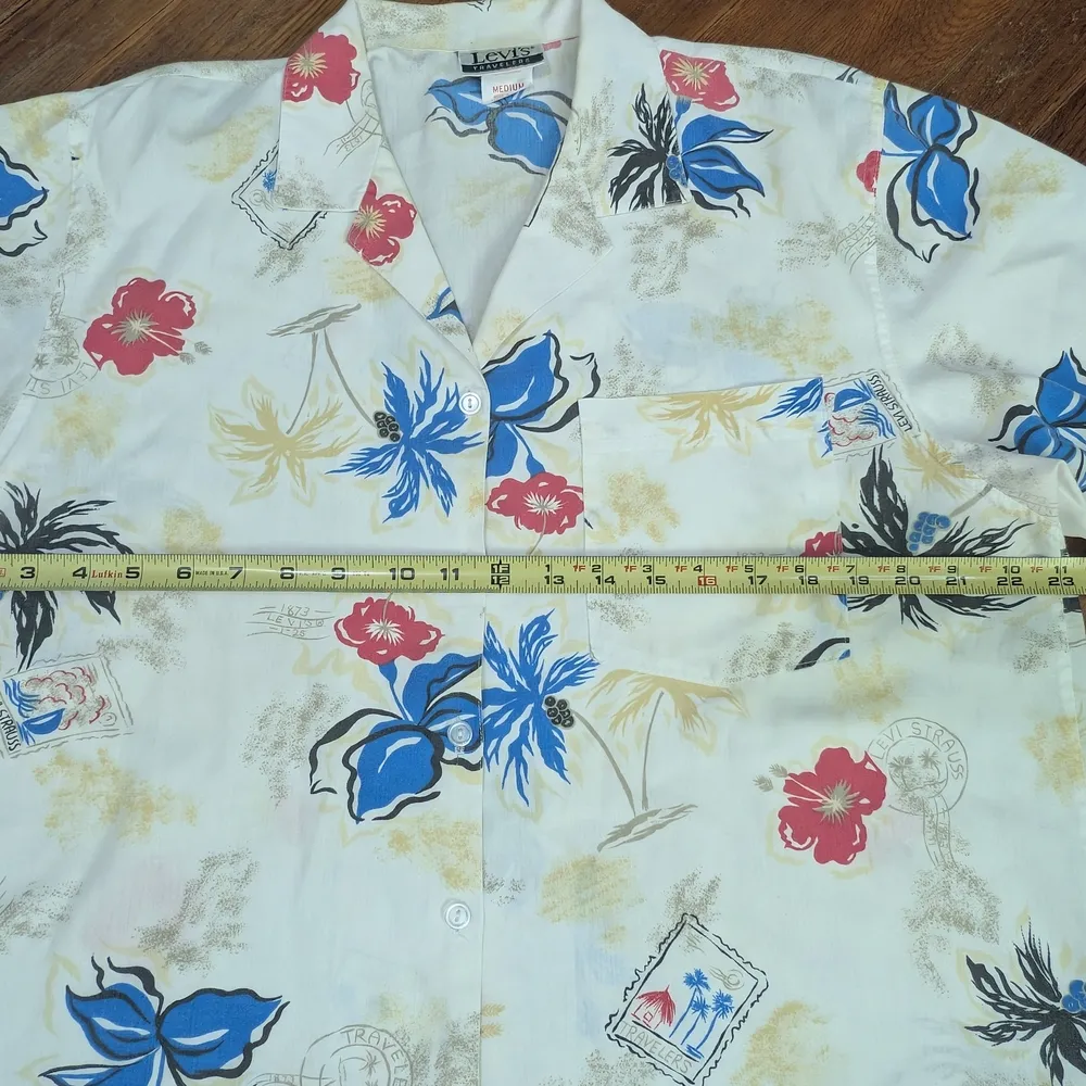 Vintage Levi's Travelers Tropical Print Shirt Medium Made In The USA - Image 8