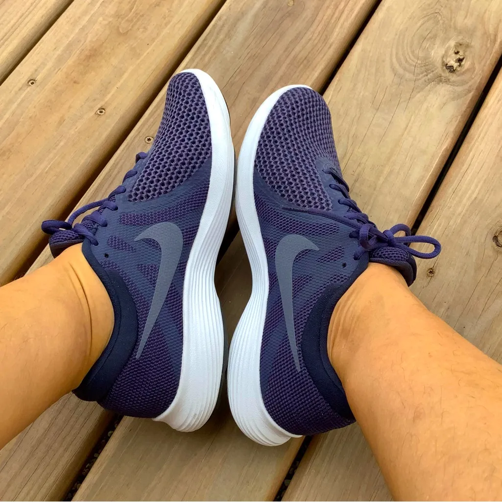 Comfy NIKE sneakers 💙🤍💙 - Image 5