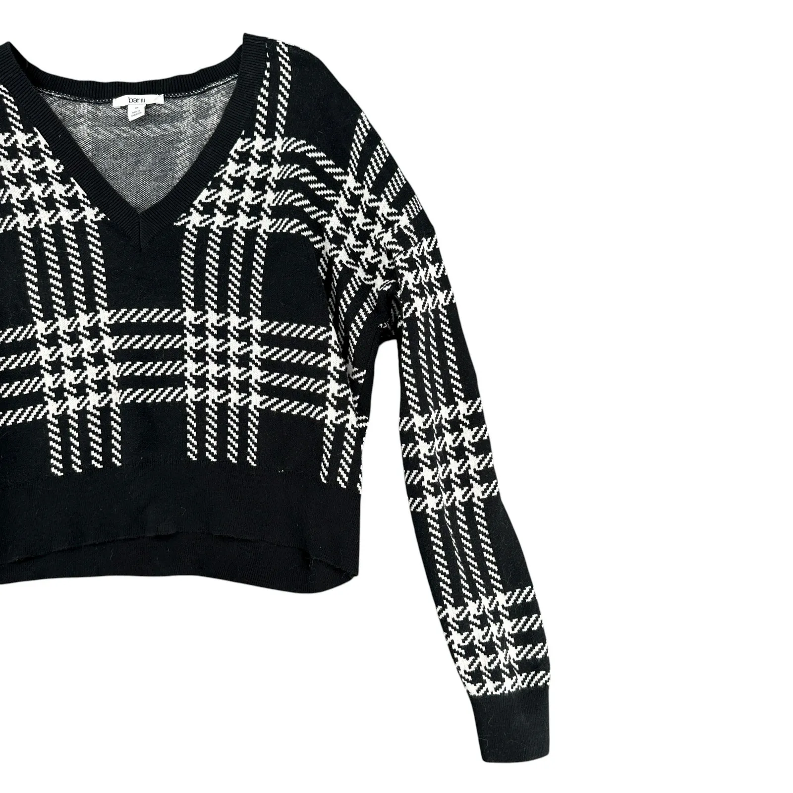Bar III Cropped Black White Plaid Knit Sweater Casual Preppy M Dark Academia - Image 3