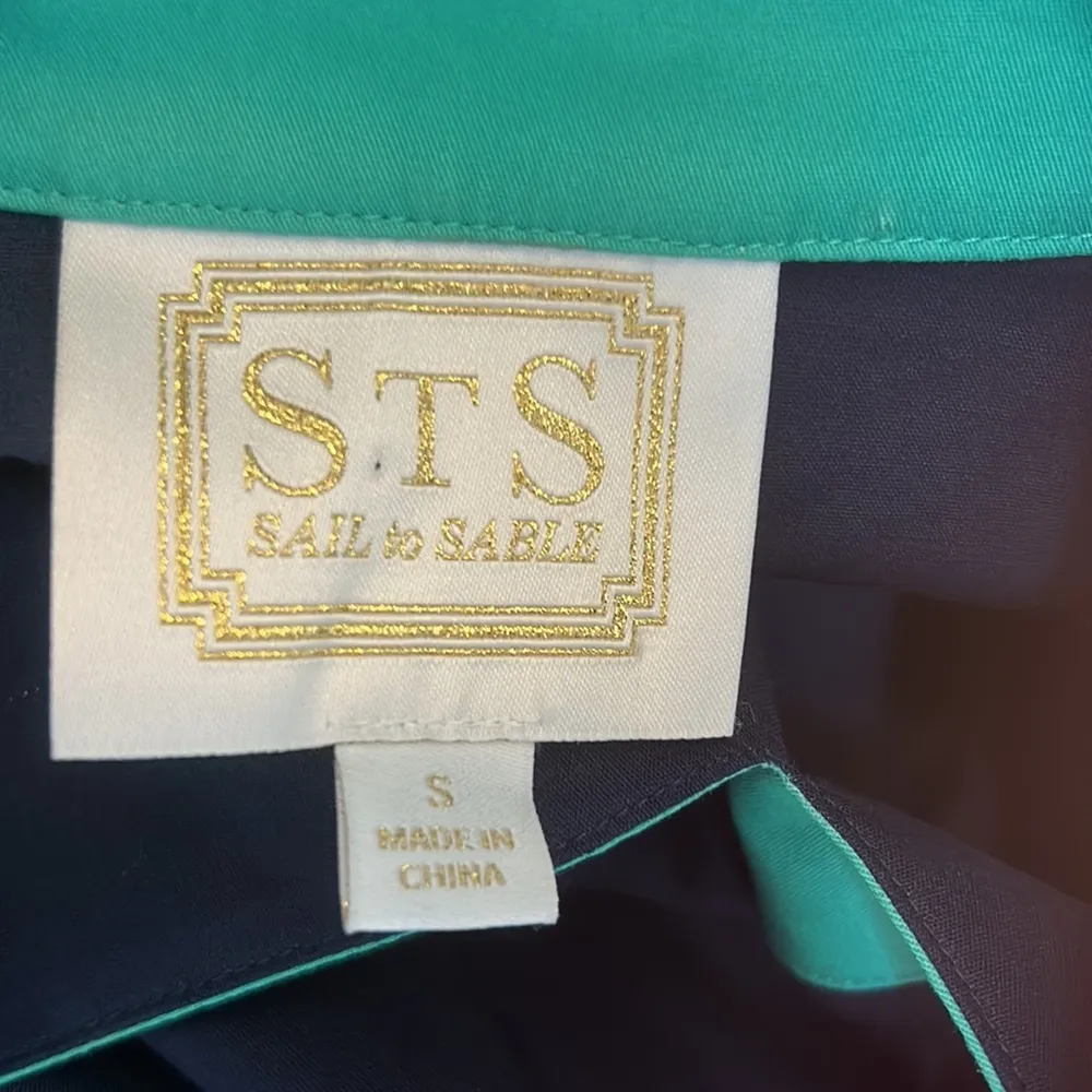 Sail to Sable Colorblock Shift Dress Navy/Kelly Green - Image 8