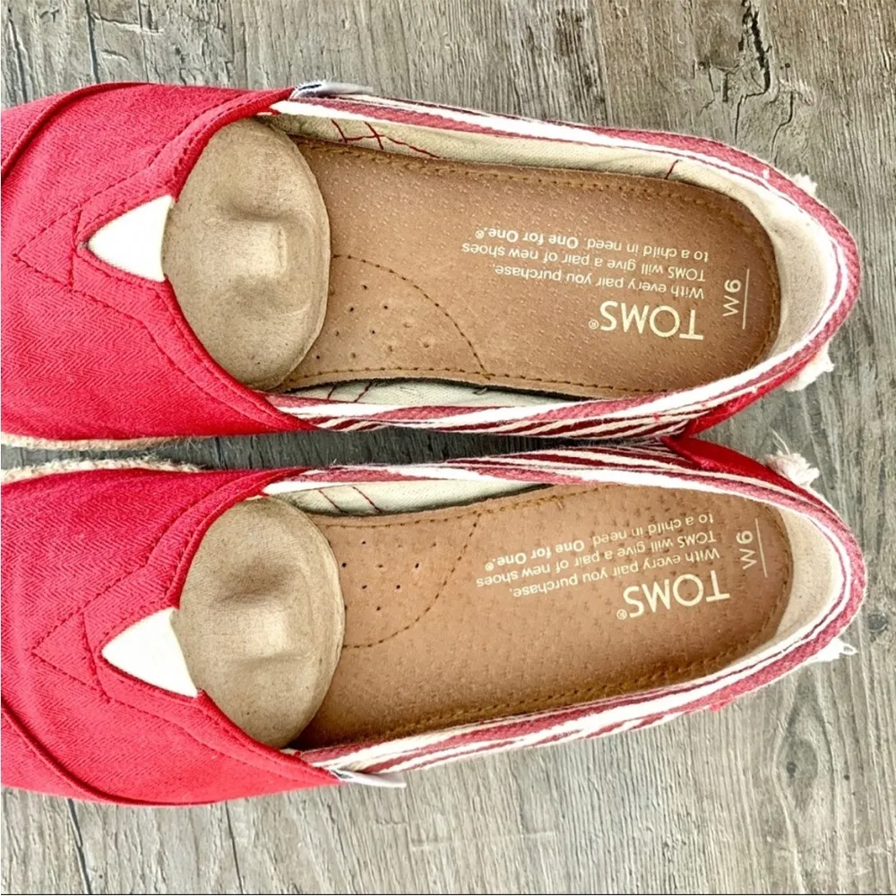 TOMS Classics University Red Slip On Flats 6 - Image 7